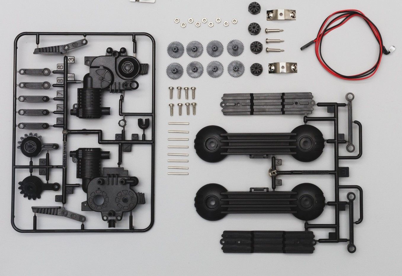 Fastening Methods That Matter in Product Design: Bolts & Nuts vs. Snap-Fits