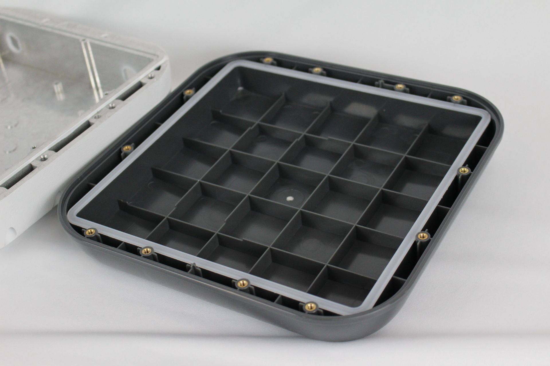Additional Options for 3D Printing and CNC Machining: Inserts & Tapping